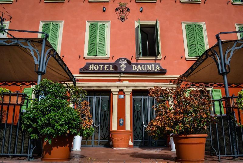 Hotel Daunia Modena Exterior foto